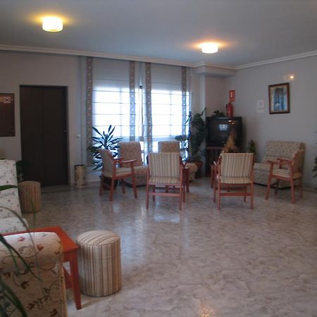 Hotel San Cristobal Coria Exteriör bild