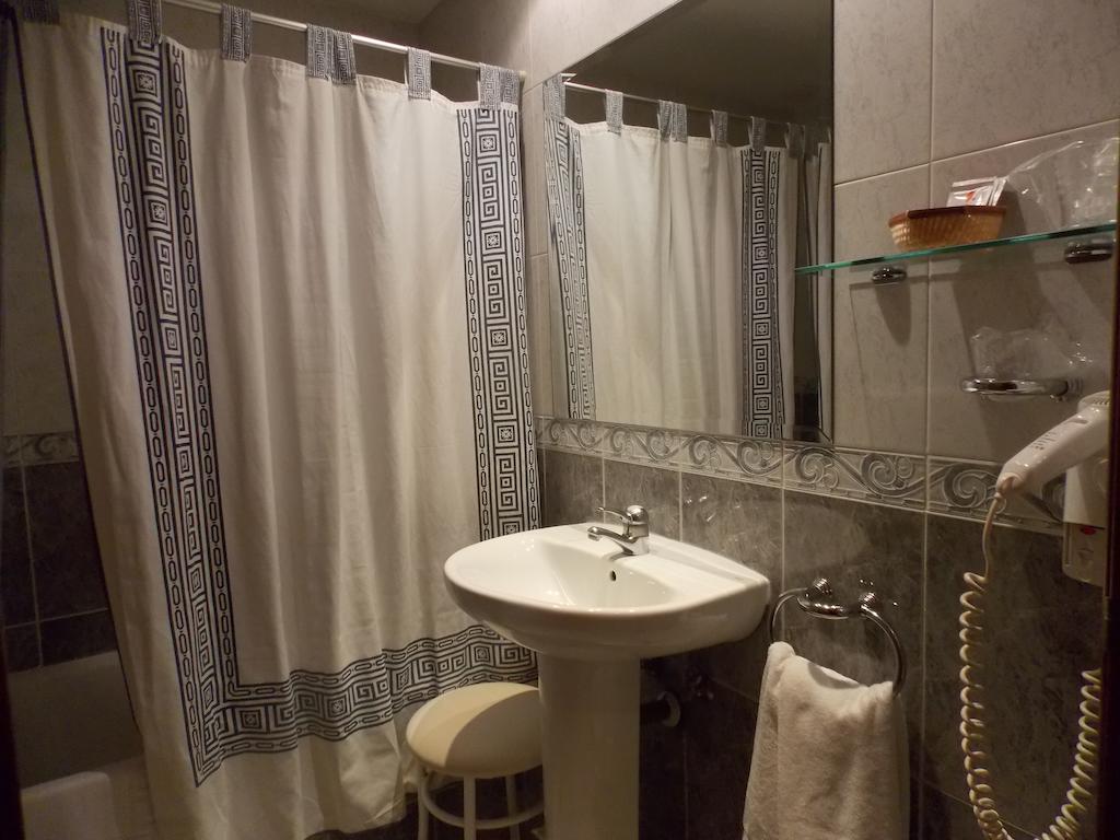 Hotel San Cristobal Coria Rum bild